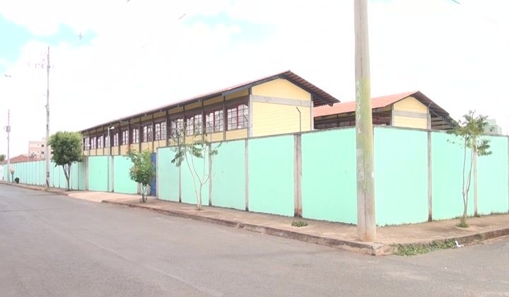 Aluno de escola de Patos de Minas detona bomba em escola de Patos de Minas e é conduzido à delegacia
