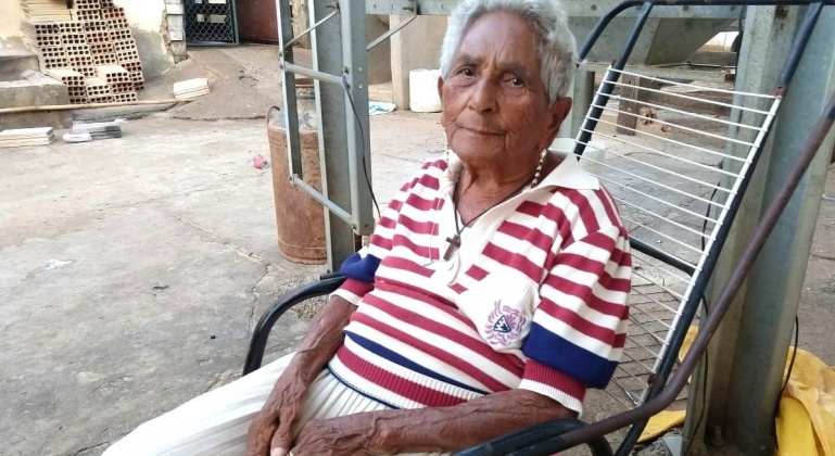 Com 108 anos de idade moradora de Patos de Minas conta segredo da vida longa