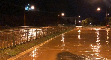 Veja vídeo: temporal causa transtornos na cidade de Patos de Minas