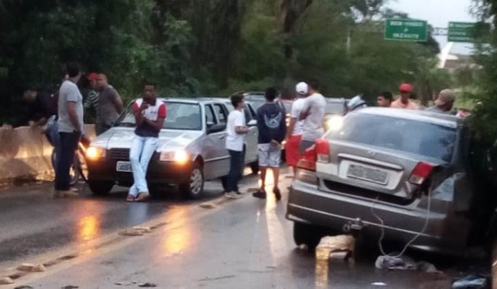 Grave acidente na ponte do Rio Santa Catarina em Vazante faz uma vítima fatal