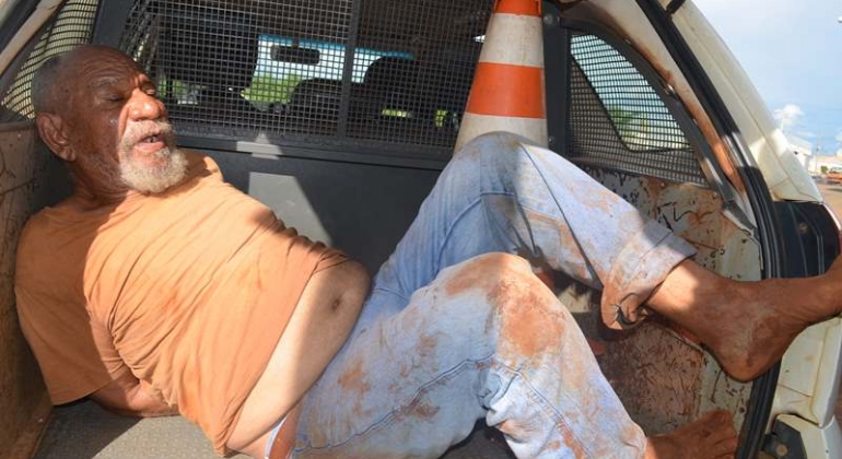 Homem com problemas mentais coloca fogo em centro de saúde em Lagoa Formosa 