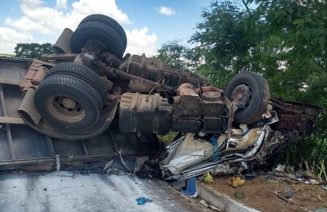 Motorista de carreta morre em acidente na MG-187 entre Patrocínio e Ibiá Motorista de carreta morre em acidente na MG-187 entre Patrocínio e Ibiá