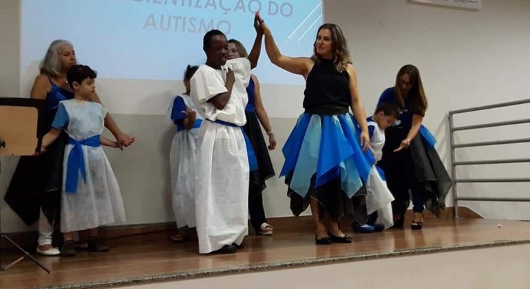 Escola Estadual Sizenando Amaral realiza ação no Dia Mundial de Conscientização do Autismo