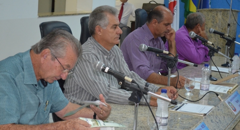 Projeto que autoriza a concessão de uso de bens do município em favor do Sindicato dos Produtores Rurais é votado na Câmara Municipal