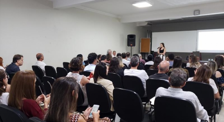 Profissionais da saúde de Patos de Minas prestigiam palestra sobre a Aposentadoria Especial 