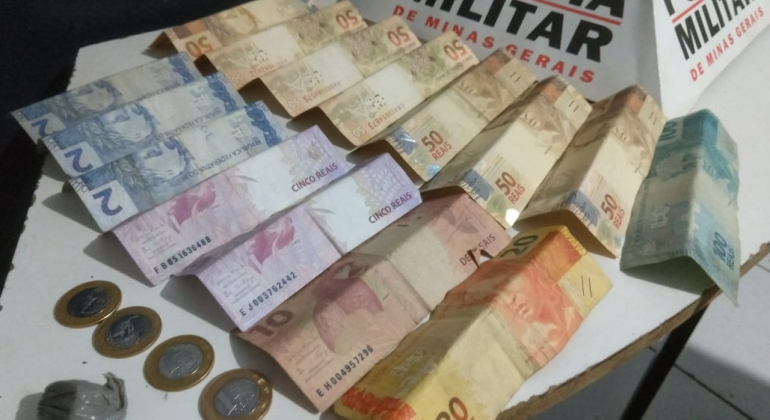 PM prende homem e apreende droga e dinheiro, após denúncia