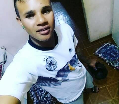 Jovem é morto a tiros e criança fica ferida em festa junina em  Presidente Olegário