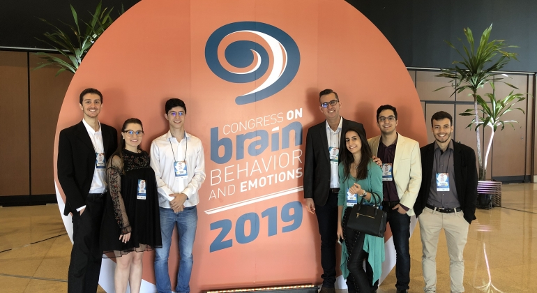 Professor e alunos de Medicina participam de Congresso Internacional de Neurociências