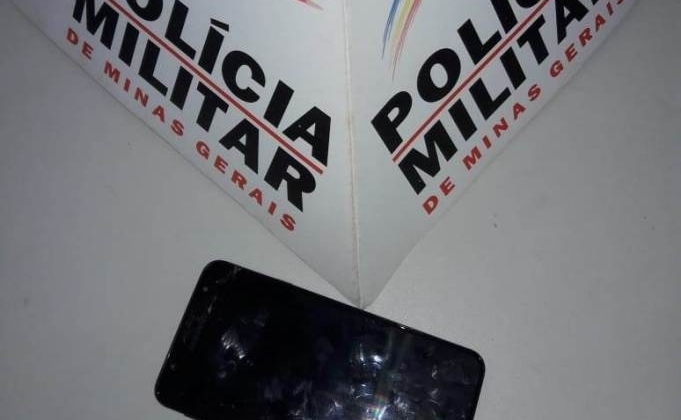 Jovem é preso após furtar celular em bar na cidade São Gotardo