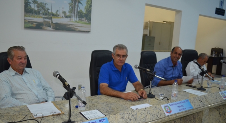 Vereadores de Lagoa Formosa realizam última reunião do 1º semestre de 2019