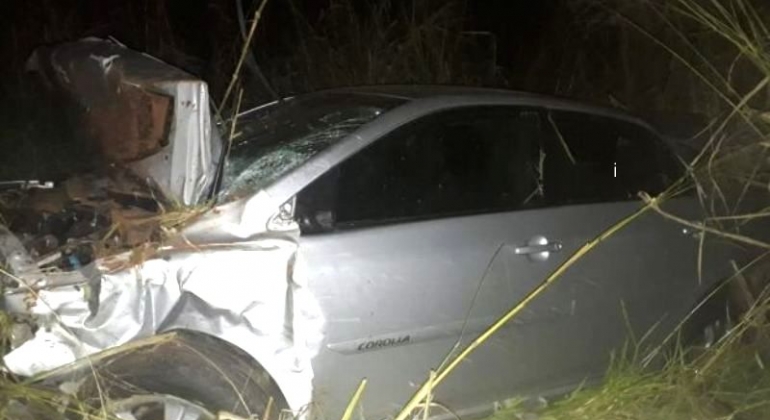 Motorista perde controle e capota veículo na MGC-354 em Presidente Olegário