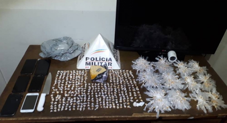 Mais de um quilo de crack é apreendido em Patrocínio Mais de um quilo de crack é apreendido em Patrocínio