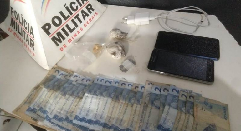 Polícia Militar de Lagoa Formosa prende suspeito de tráfico e apreende maconha e crack 