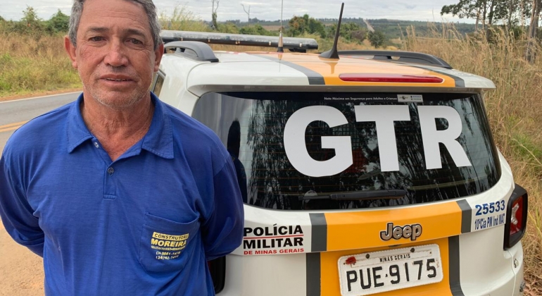 Acusado de homicídio em Tiros é preso pela PM durante abordagem na MG-230 Acusado de homicídio em Tiros é preso pela PM durante abordagem na MG-230