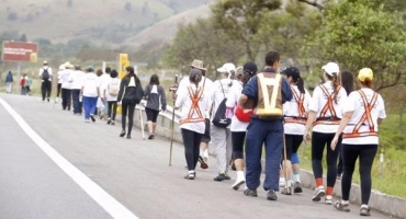 MPF volta a pedir restrição do tráfego de veículos pesados na BR-365 durante festa em Romaria