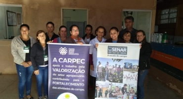 Cozinheiras de escola de Carmo do Paranaíba criam caderninho de receitas 