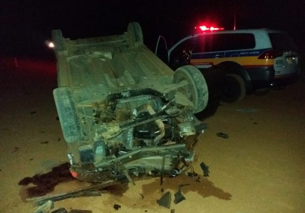 Idosa morre e outras duas pessoas ficam feridas em acidente de transito no município de São Gotardo