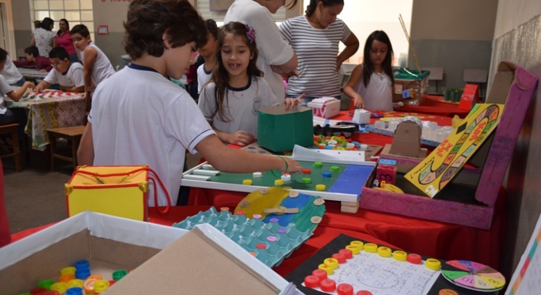 Escola Municipal “André Luiz de Carvalho Coelho” realiza projeto “Brincando de Aprender”