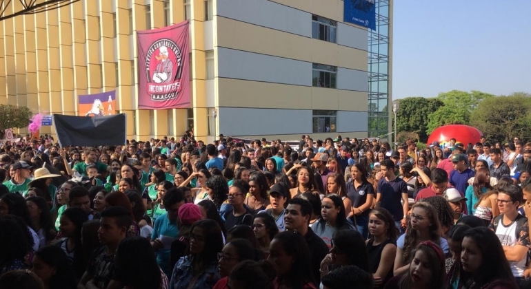 Com lançamento do vestibular 2020 UNIPAM reúne milhares de pessoas no Observatório Com lançamento do vestibular 2020 UNIPAM reúne milhares de pessoas no Observatório
