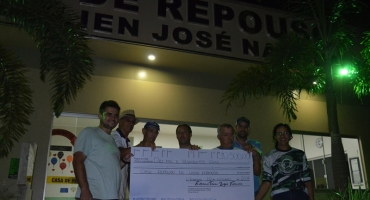  Grupo Extreme Motors entrega cheque de mais de 10 mil à Casa de Repouso de Lagoa Formosa