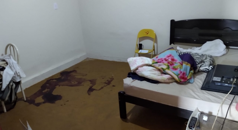 Homem é encontrado morto dentro de casa na cidade de Patos de Minas Homem é encontrado morto dentro de casa na cidade de Patos de Minas