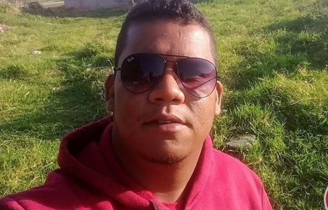 Homem é esfaqueado e apedrejado até a morte em Serra do Salitre Homem é esfaqueado e apedrejado até a morte em Serra do Salitre