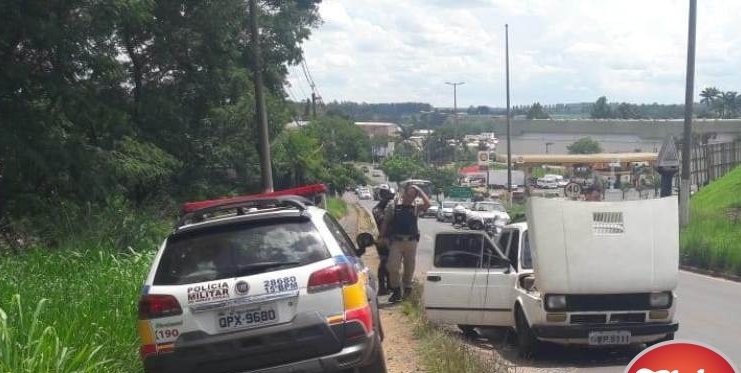 PM recupera carro e adolescentes são detidos suspeitos de receptação