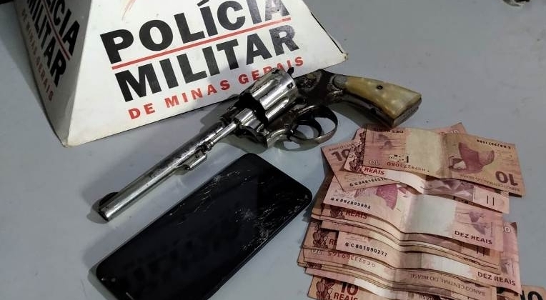 Suspeito é abordado com revólver na cintura em Patos de Minas e fala em “guerra” com desafetos