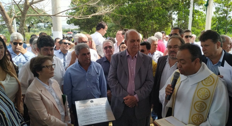 Ministra da Agricultura visita Patos de Minas e participa de inauguração de asfaltamento de estrada vicinal