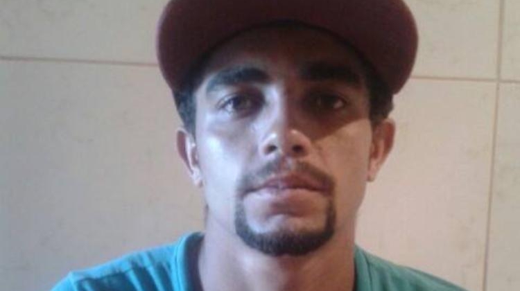 Homem mata primo com golpe de canivete na cidade de Lagoa Grande