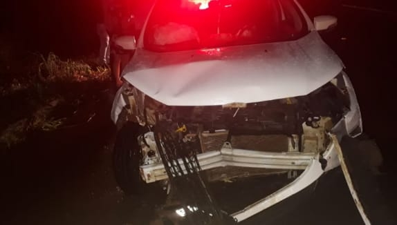 Colisão traseira provoca estragos em veículos na BR-354 no município de Lagoa Formosa
