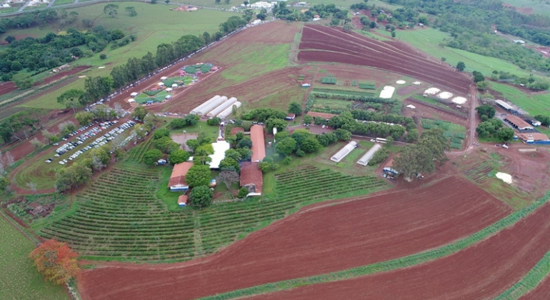  Fazenda Experimental do UNIPAM é premiada pela qualidade do leite produzido