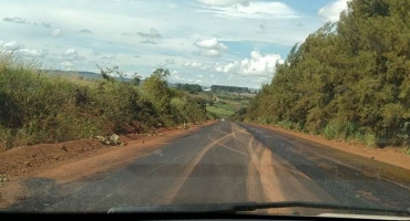 Prefeitura de Lagoa Formosa inicia pavimentação da estrada de Campo Alegre até a divisa com o município de Patos de Minas