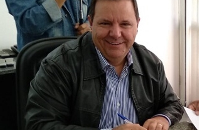 Prefeito de Patrocínio assina novo decreto e libera alguns segmentos do comércio