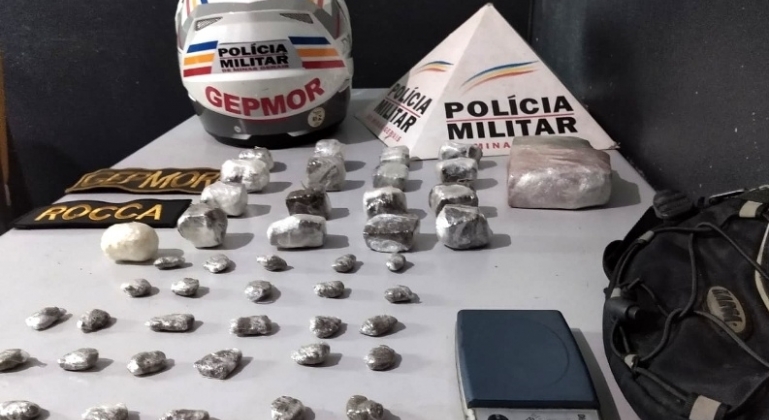 GEPMOR realiza grande apreensão de drogas e prende rapaz suspeito de tráfico em Patos de Minas