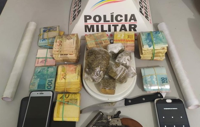 Polícia Militar prende autores por tráfico e apreende mais de 30 mil reais