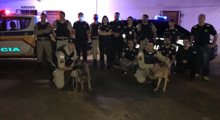 Operação das Polícias Civil e Militar em Carmo do Paranaíba apreende drogas e encaminha suspeita para a delegacia 