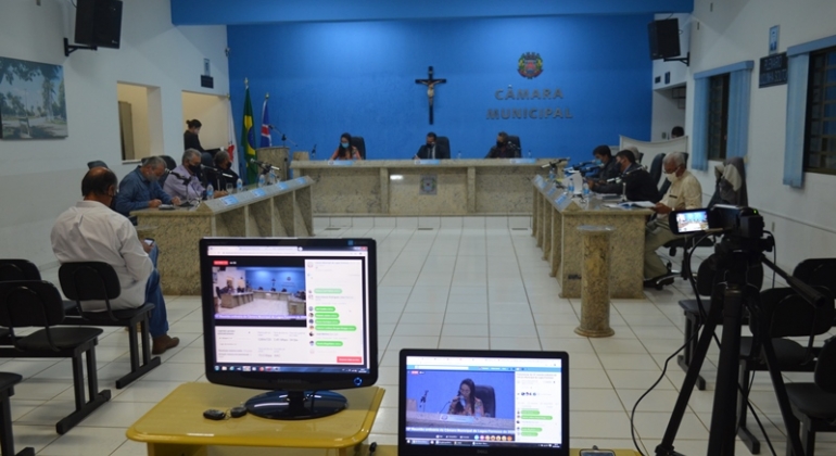 Projeto que prevê redução nos subsídios dos vereadores de Lagoa Formosa é apresentado na Câmara Municipal 