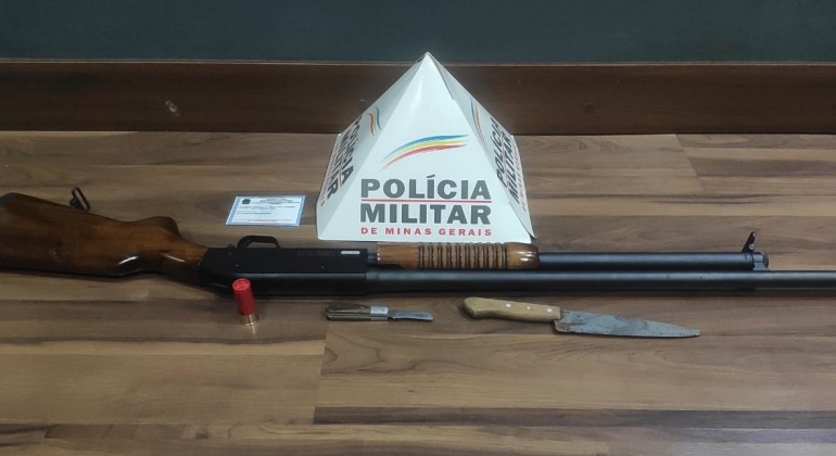 Carmo do Paranaíba: marido agride esposa e filha do casal procura polícia aos prantos Carmo do Paranaíba: marido agride esposa e filha do casal procura polícia aos prantos