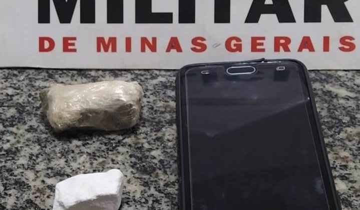 Lagoa Formosa: rapaz de 22 anos é preso suspeito de tráfico de drogas Lagoa Formosa: rapaz de 22 anos é preso suspeito de tráfico de drogas