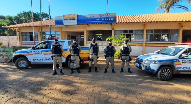 Operação da PM no Alto Paranaíba e Triângulo Mineiro prende 25 pessoas e apreende armas e veículos Operação da PM no Alto Paranaíba e Triângulo Mineiro prende 25 pessoas e apreende armas e veículos