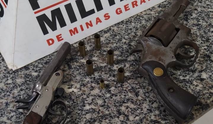 PM de Lagoa Formosa apreende duas armas de fogo após ameaças entre funcionários de fazenda PM de Lagoa Formosa apreende duas armas de fogo após ameaças entre funcionários de fazenda