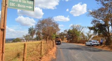 Pavimentação da estrada que liga Lagoa Formosa ao Distrito de Limeira já chegou a Comunidade de Meirim