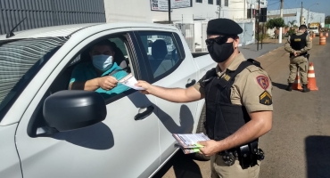 Polícia Militar de Lagoa Formosa realiza blitz educativa na Semana Nacional de Trânsito Polícia Militar de Lagoa Formosa realiza blitz educativa na Semana Nacional de Trânsito