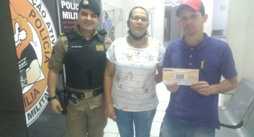 Carmo do Paranaíba: mototaxista encontra envelope com dinheiro em agência bancária e devolve para a proprietária