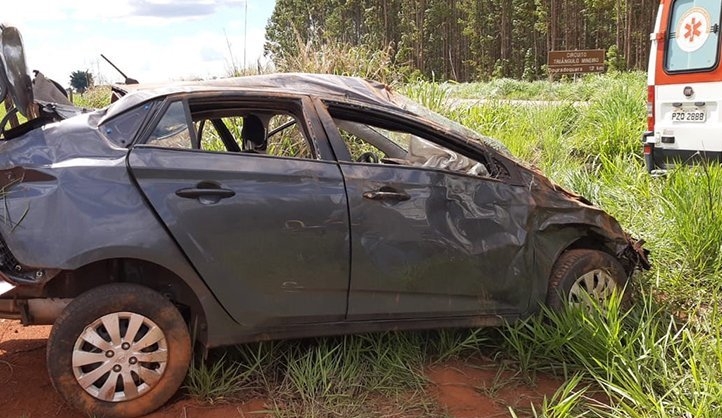 Motorista morre e neto de 10 anos fica gravemente ferido em acidente na LMG-741