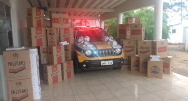 Polícia Militar Rodoviária de Carmo do Paranaíba apreende veículo com 130 mil maços de cigarros