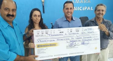 Câmara Municipal de Lagoa Formosa devolve 380 mil reais para prefeitura 