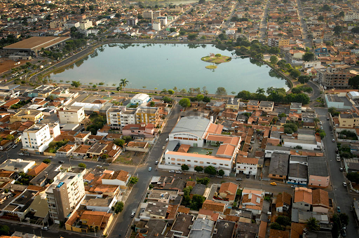 COVID-19: Microrregião de Patos de Minas regride para Onda Amarela e Comitê Municipal tem mudanças na composição