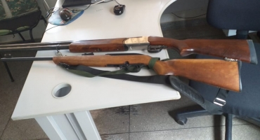 Polícia Militar apreende espingarda e rifle em fazenda no município de Carmo do Paranaíba 